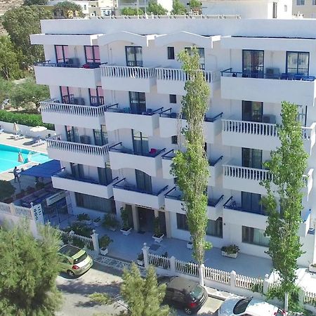 Regina Studios & Hotel Karpathos Bagian luar foto