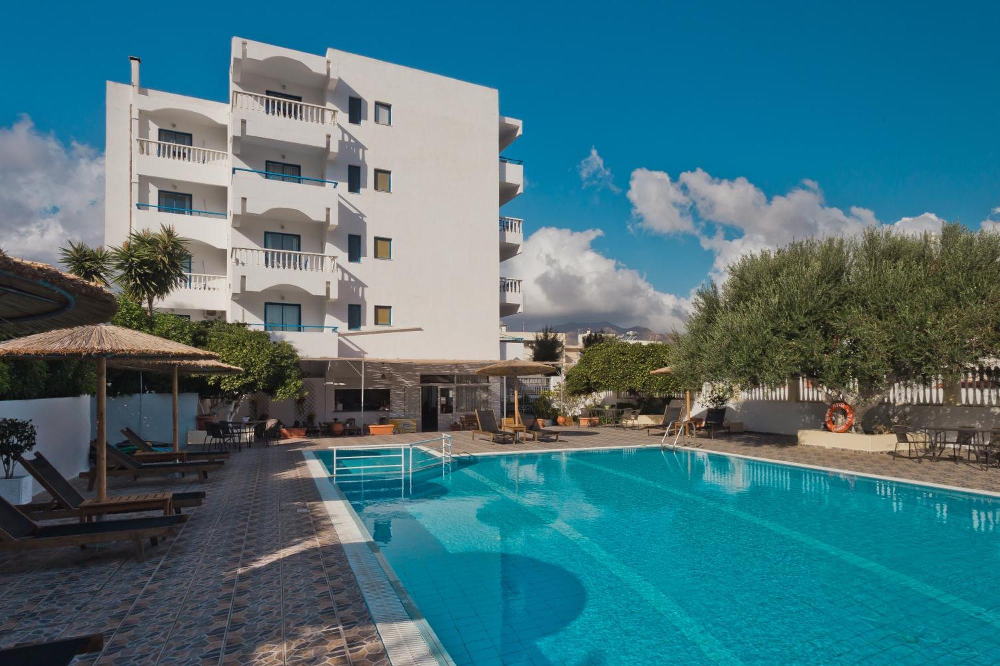 Regina Studios & Hotel Karpathos Bagian luar foto