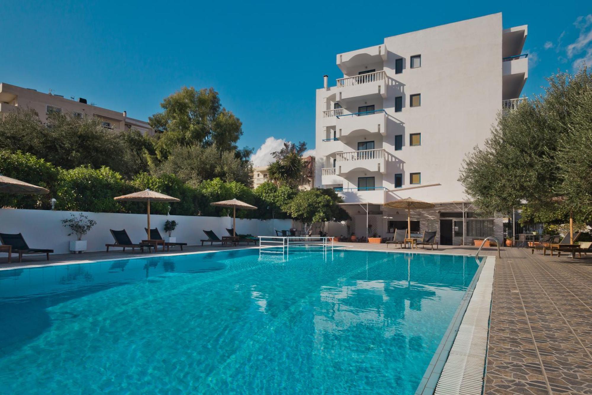 Regina Studios & Hotel Karpathos Bagian luar foto