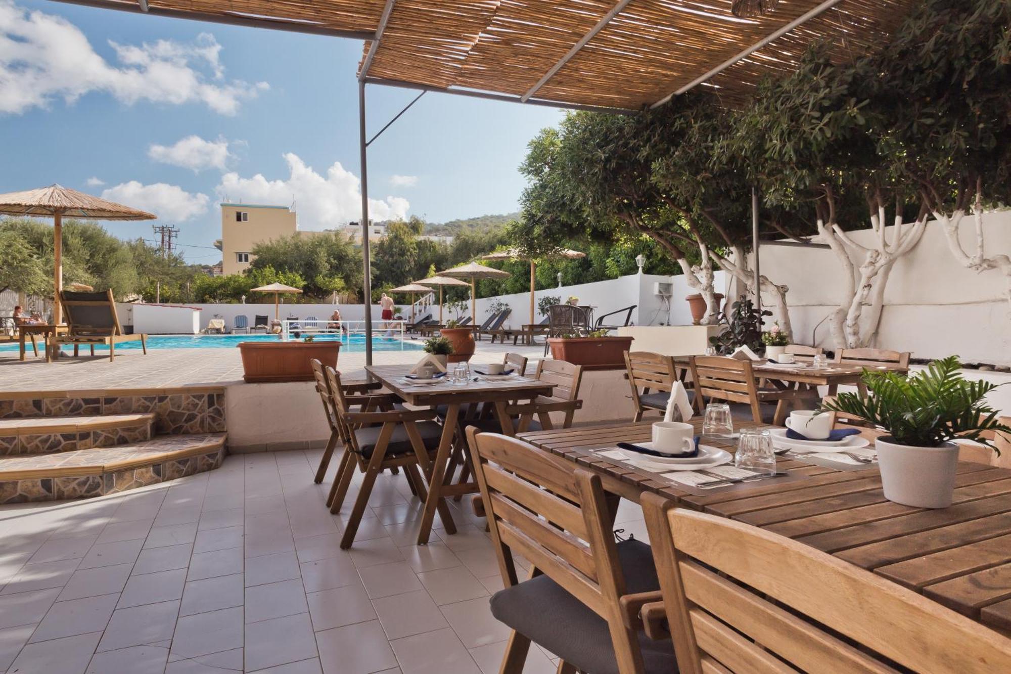 Regina Studios & Hotel Karpathos Bagian luar foto