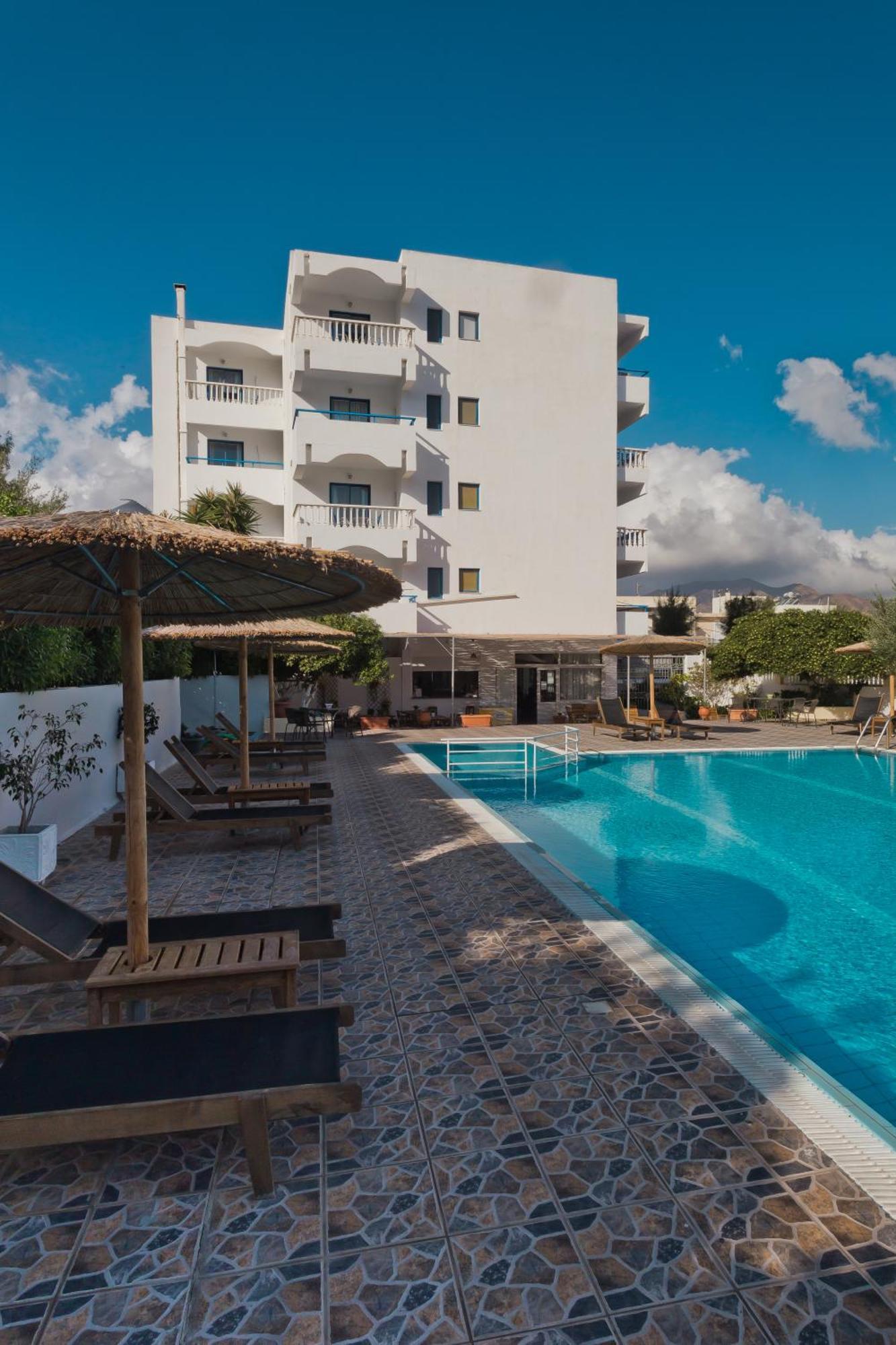 Regina Studios & Hotel Karpathos Bagian luar foto