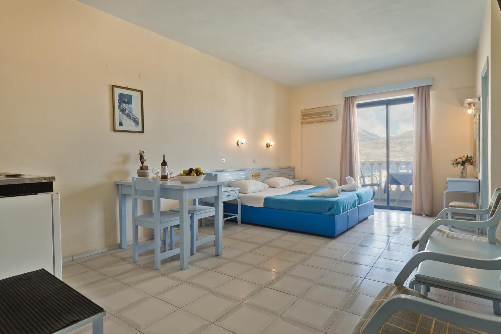 Regina Studios & Hotel Karpathos Bagian luar foto