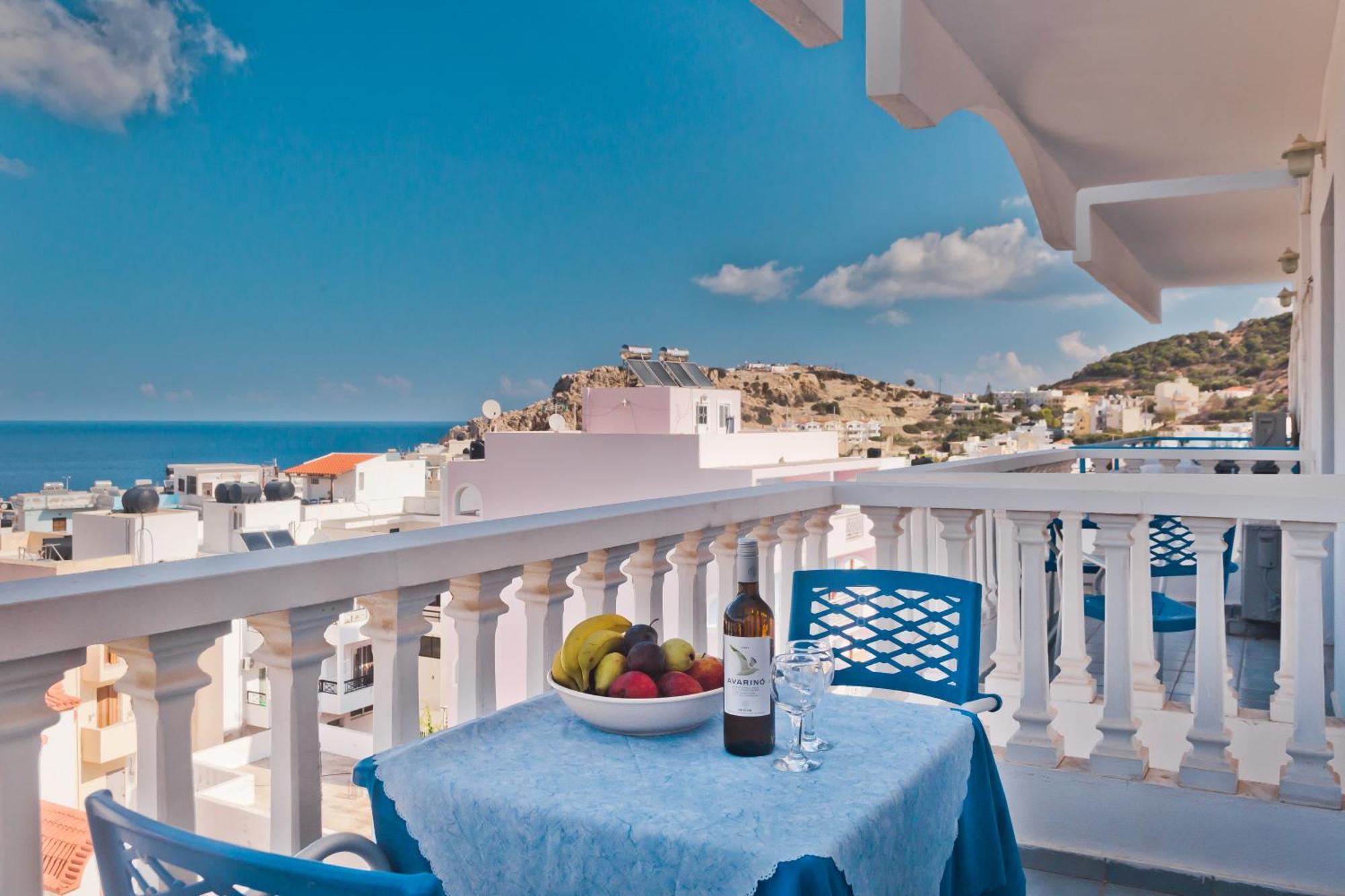 Regina Studios & Hotel Karpathos Bagian luar foto