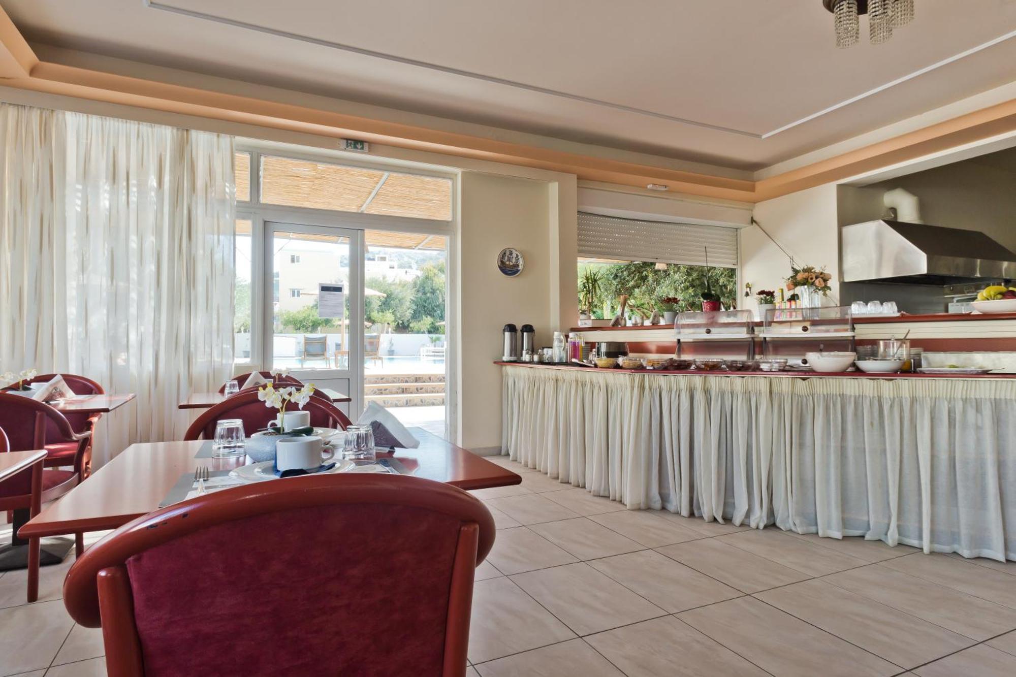 Regina Studios & Hotel Karpathos Bagian luar foto