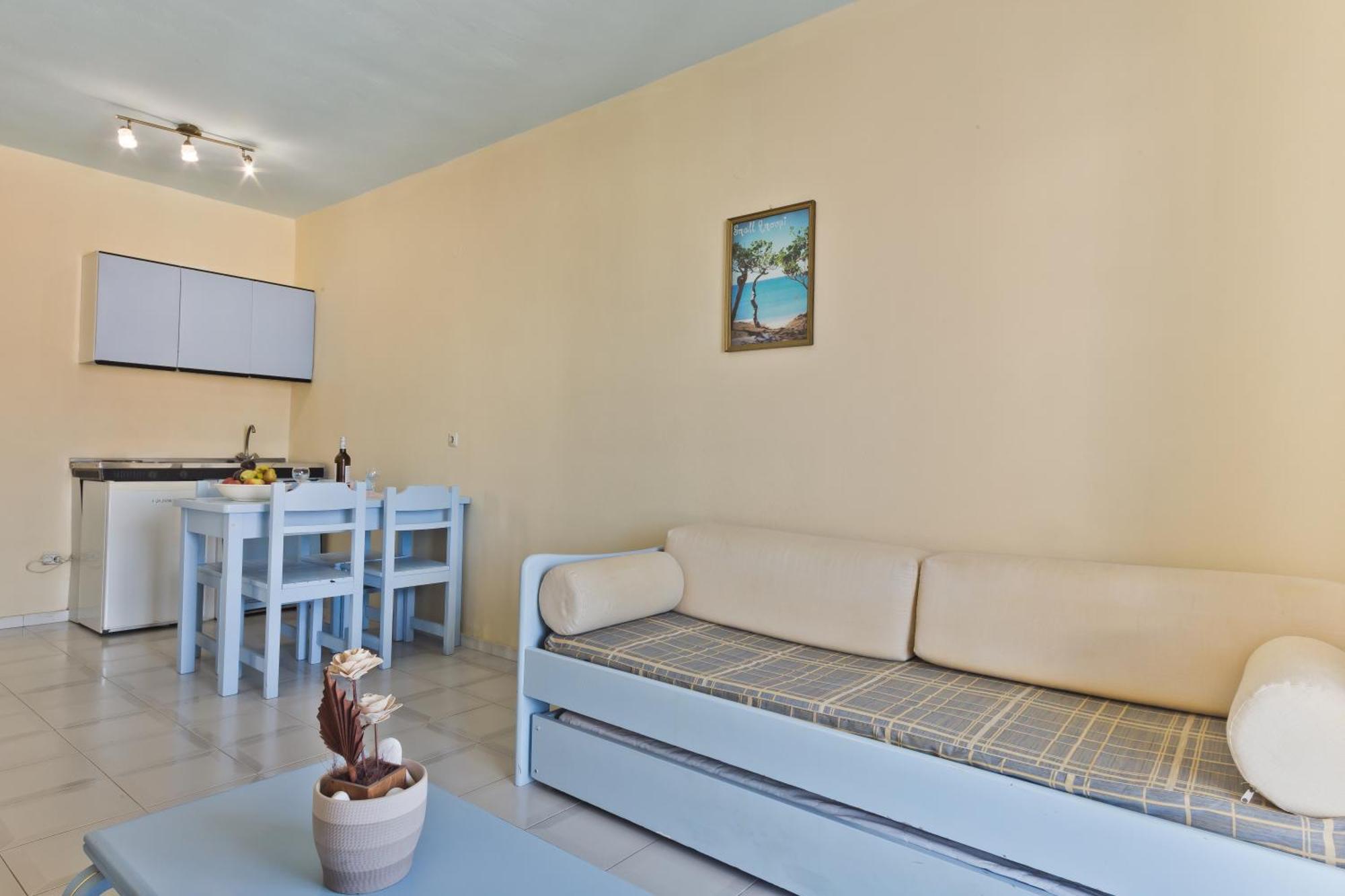 Regina Studios & Hotel Karpathos Bagian luar foto