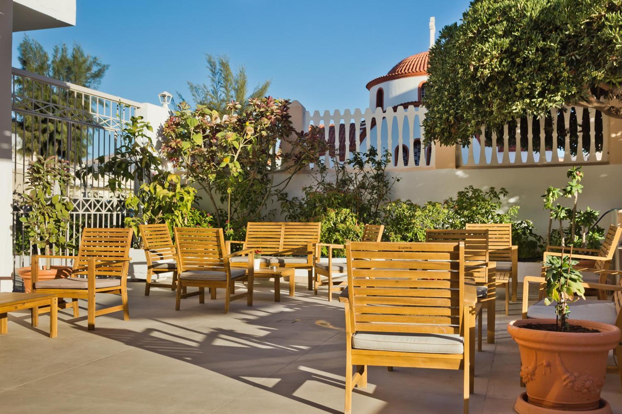 Regina Studios & Hotel Karpathos Bagian luar foto