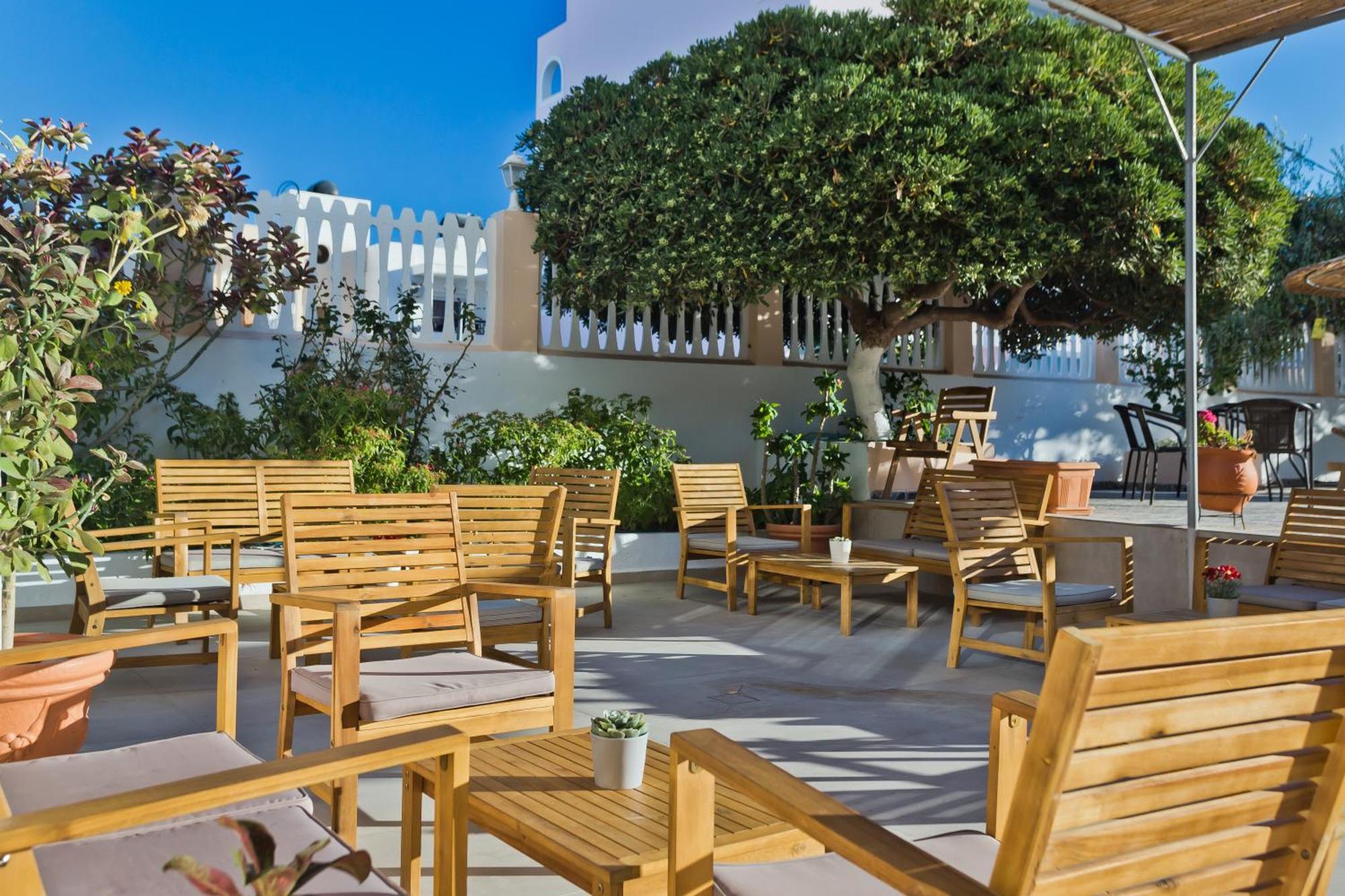 Regina Studios & Hotel Karpathos Bagian luar foto